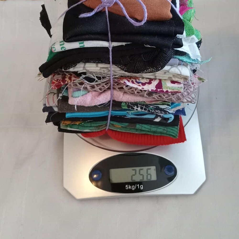 C) Want to renew your fabric stash for your creative projects? +1/2 lb fabrics
